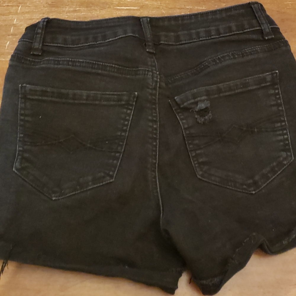 Jean Short - Picture 2 of 3